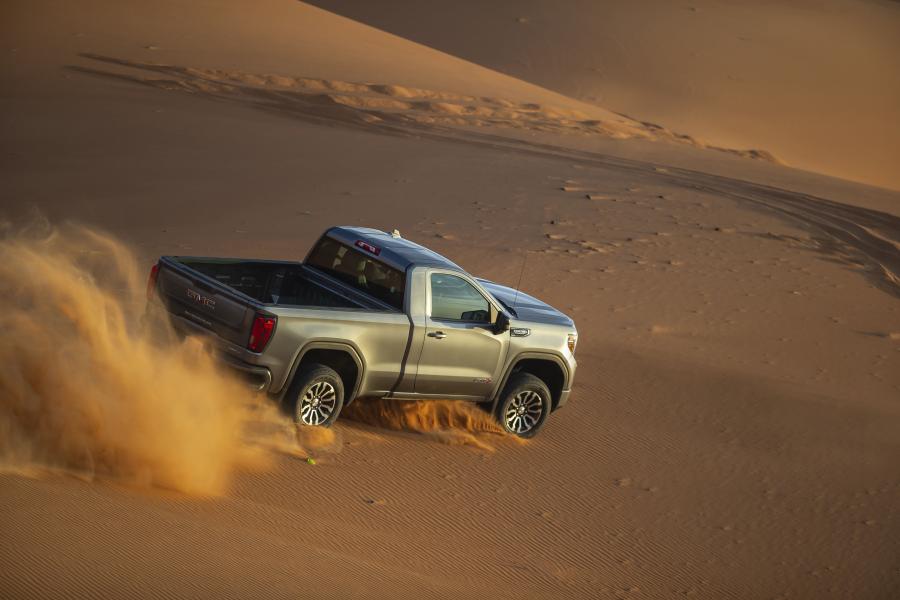  GMC Sierra AT4 Regular Cab 2019 года  (UAE) (фото 5 из 8)